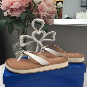 Blue fine flip flops